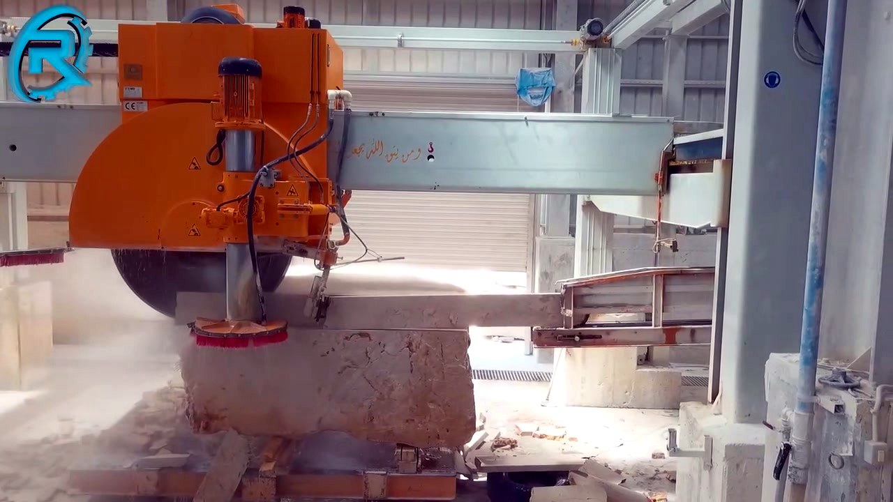 Bridge saw precision stone cutting